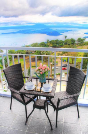 Taal View Room Tagaytay Staycation with WIFI